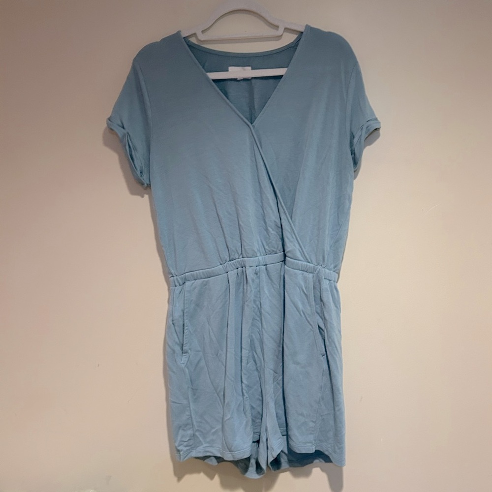 Lou & Grey Dusty Blue V-Neck Short Sleeve Romper Sz Lg